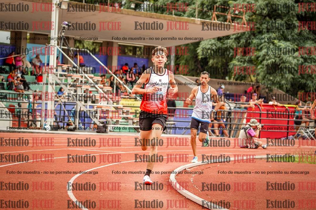 Fotos de los 3000 m llanos de varones