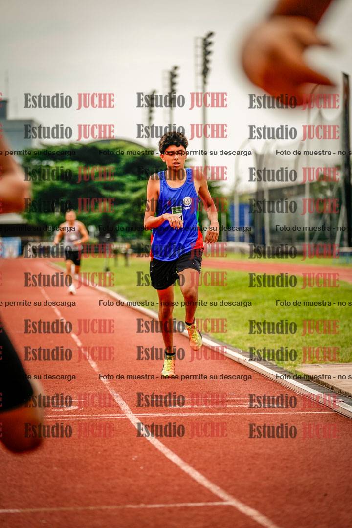 Fotos de los 800 m de varones