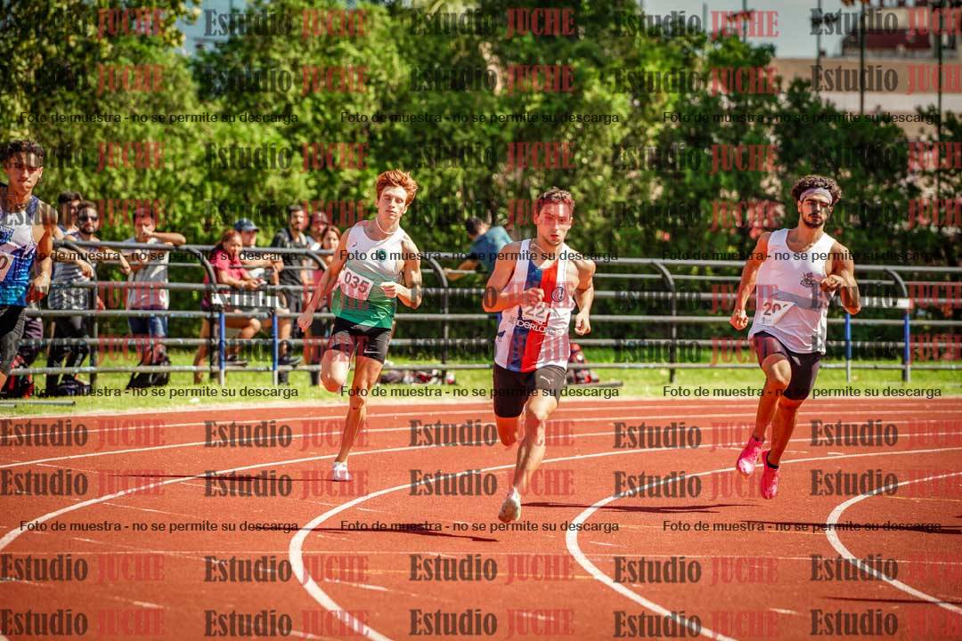 Fotos de los 800 m llanos de varones