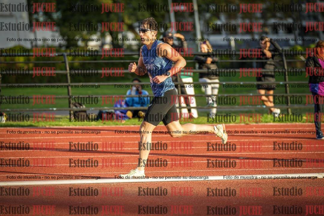 Fotos de los 3000 m llanos de varones