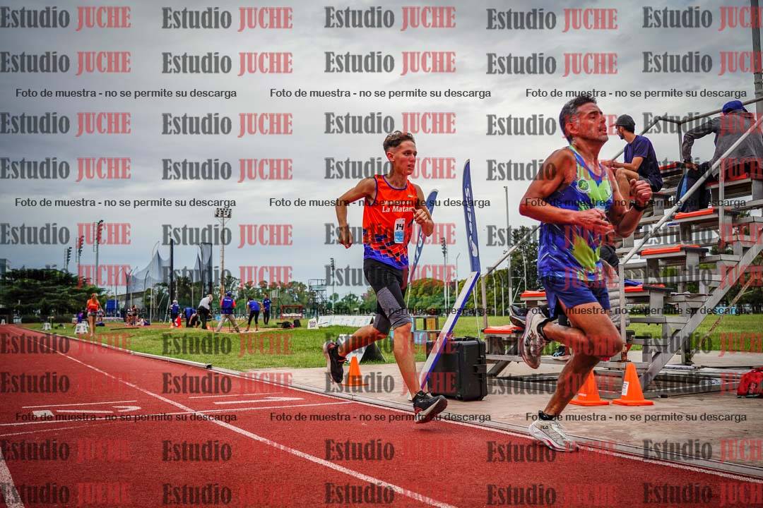 Fotos de los 3000 m llanos de varones