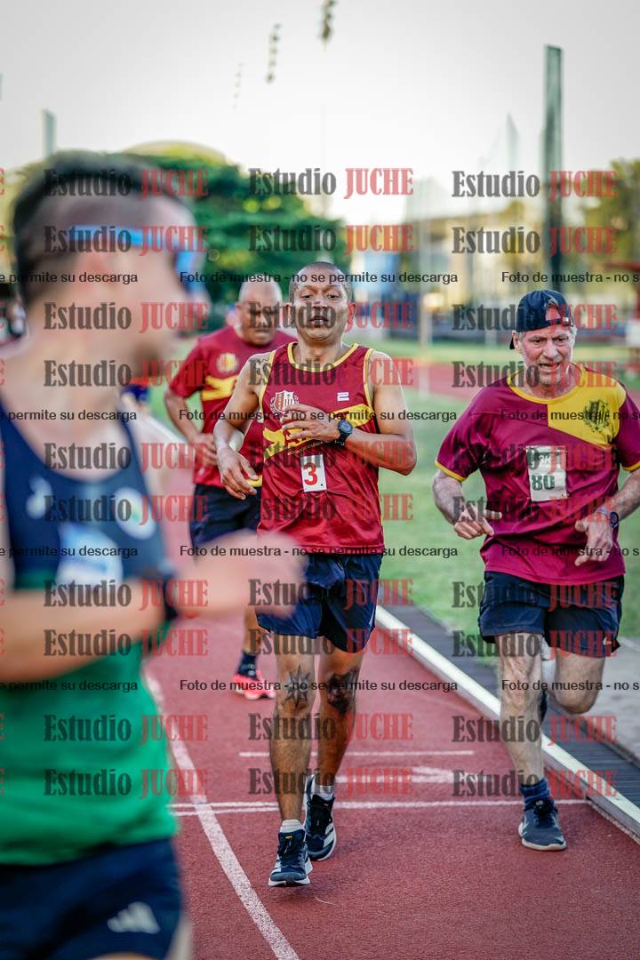 Fotos de los 3000 m llanos de varones