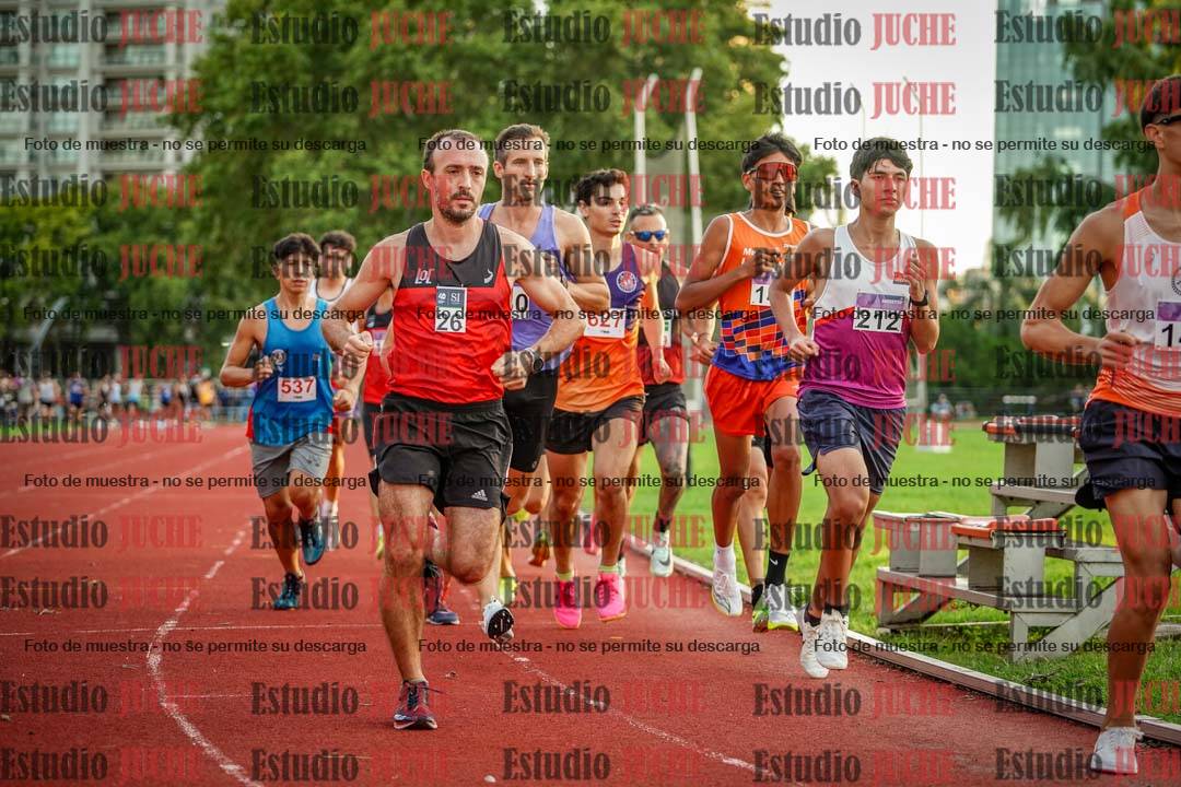 Fotos de los 1500 m llanos de varones