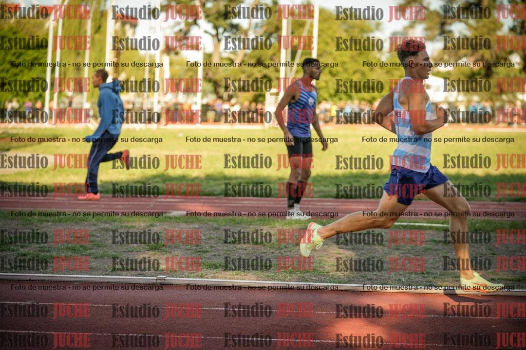 Fotos de los 3000 m llanos de varones