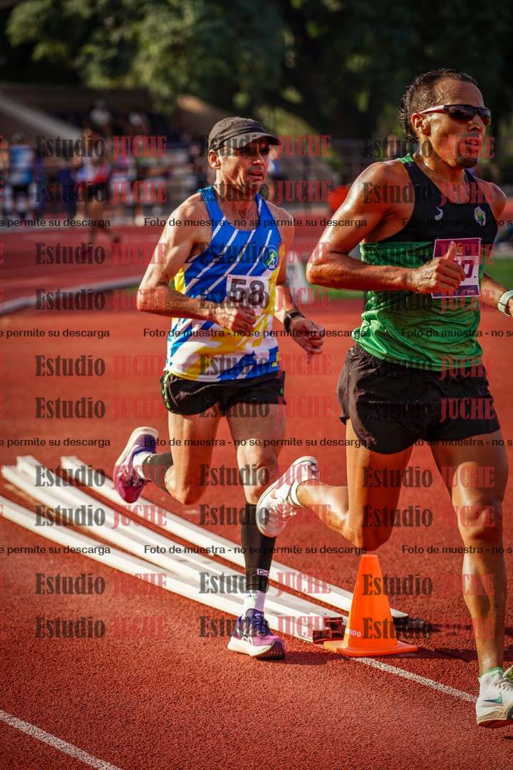 Fotos de los 3000 m llanos de varones