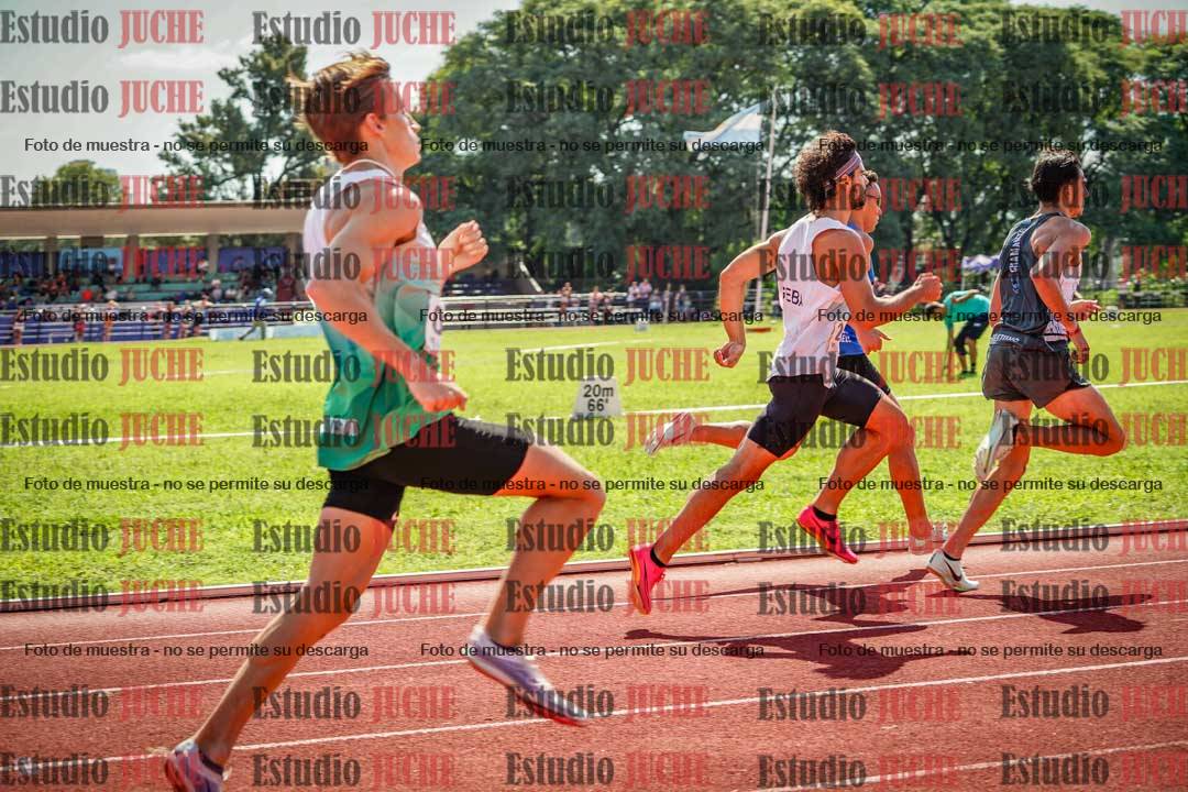 Fotos de los 800 m llanos de varones