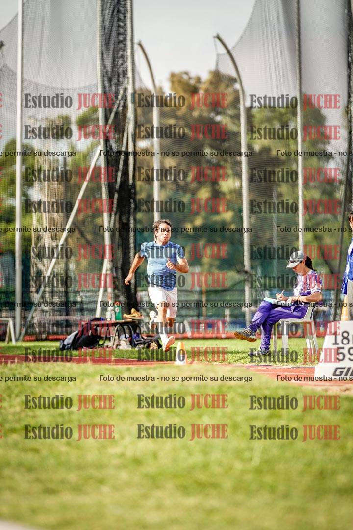 Fotos del salto triple de mujeres y varones