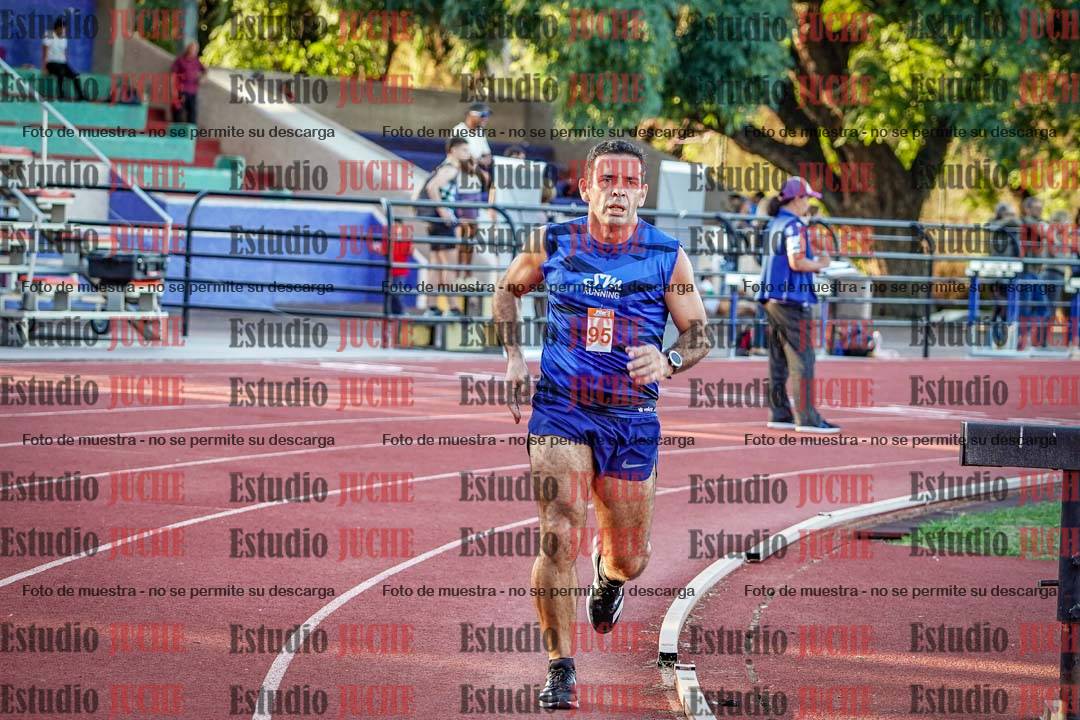 Fotos de los 3000 m llanos de varones
