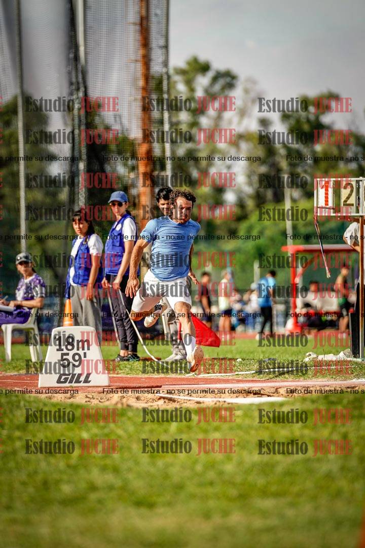 Fotos del salto triple de mujeres y varones