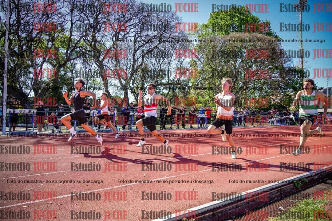 Fotos de los 100 m llanos de varones