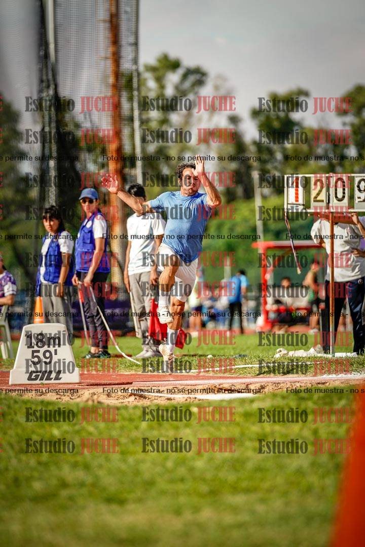 Fotos del salto triple de mujeres y varones