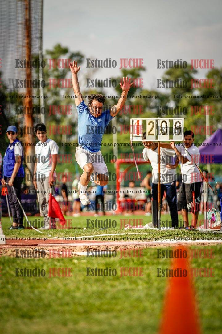 Fotos del salto triple de mujeres y varones
