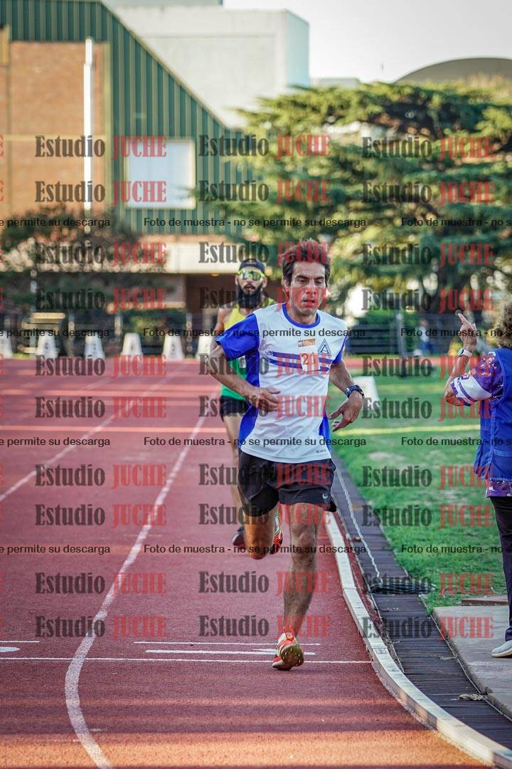 Fotos de los 3000 m llanos de varones