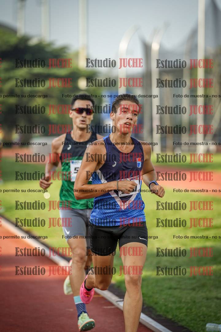 Fotos de los 3000 m llanos de varones