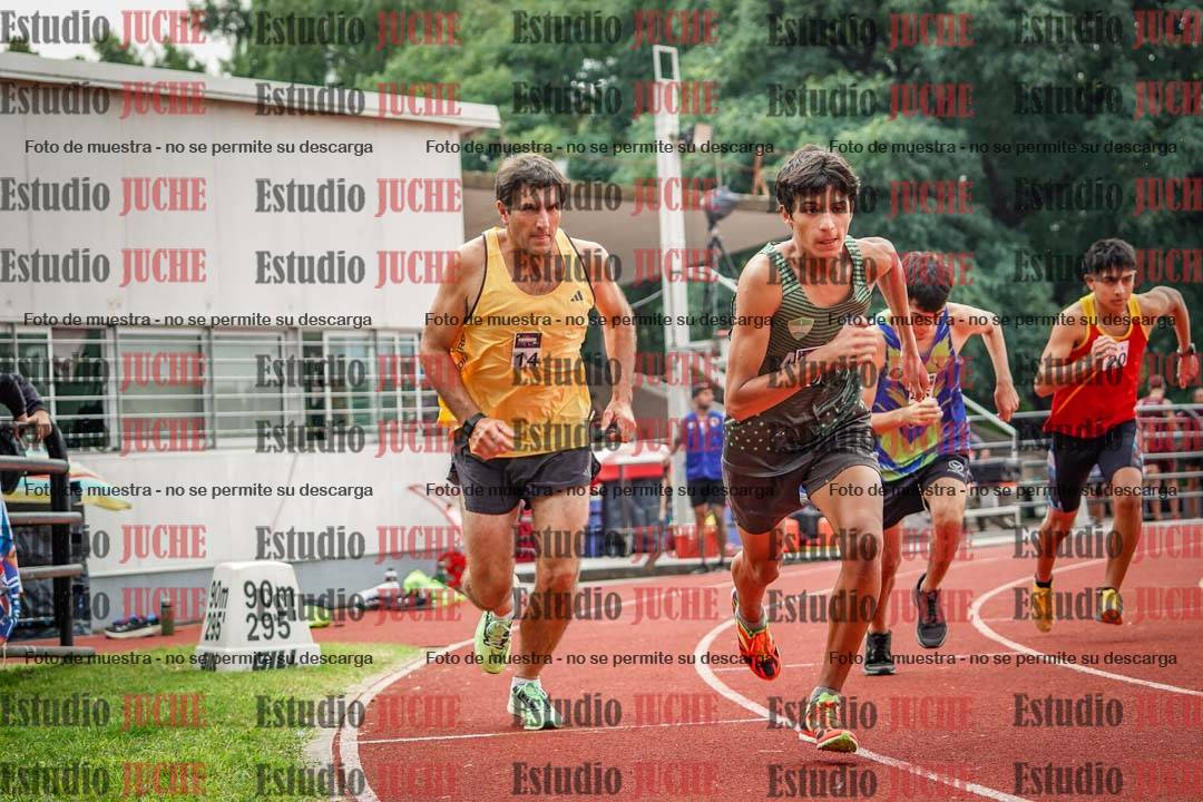 Fotos de los 800 m de varones