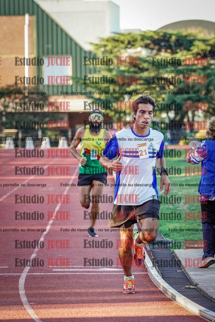 Fotos de los 3000 m llanos de varones