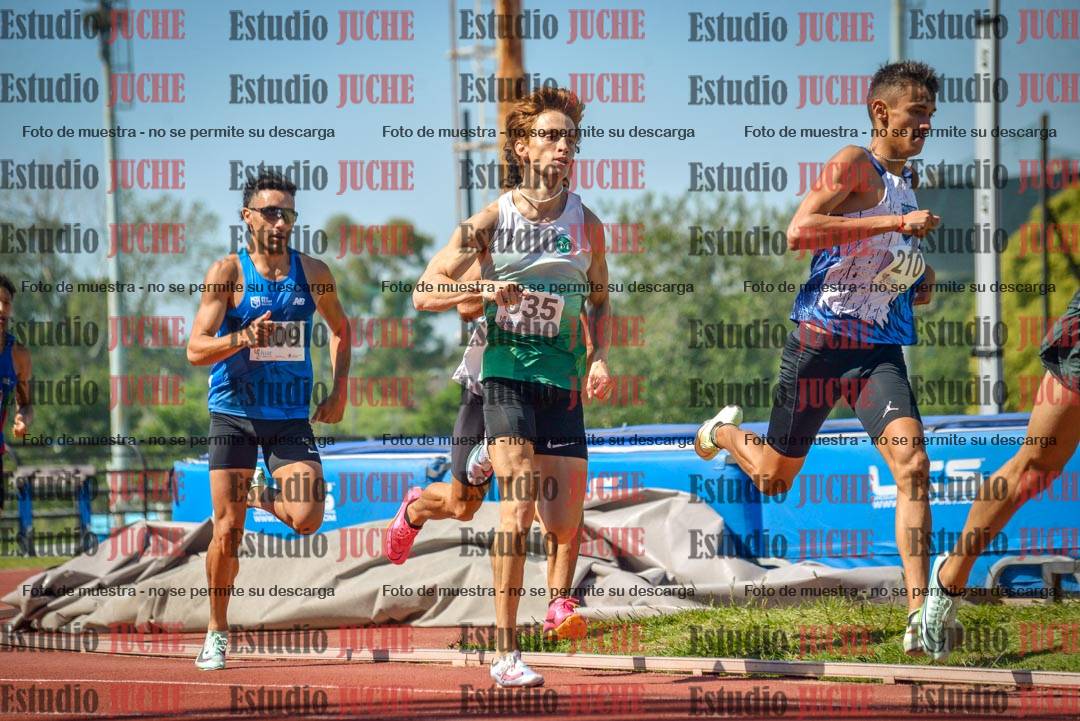 Fotos de los 800 m llanos de varones