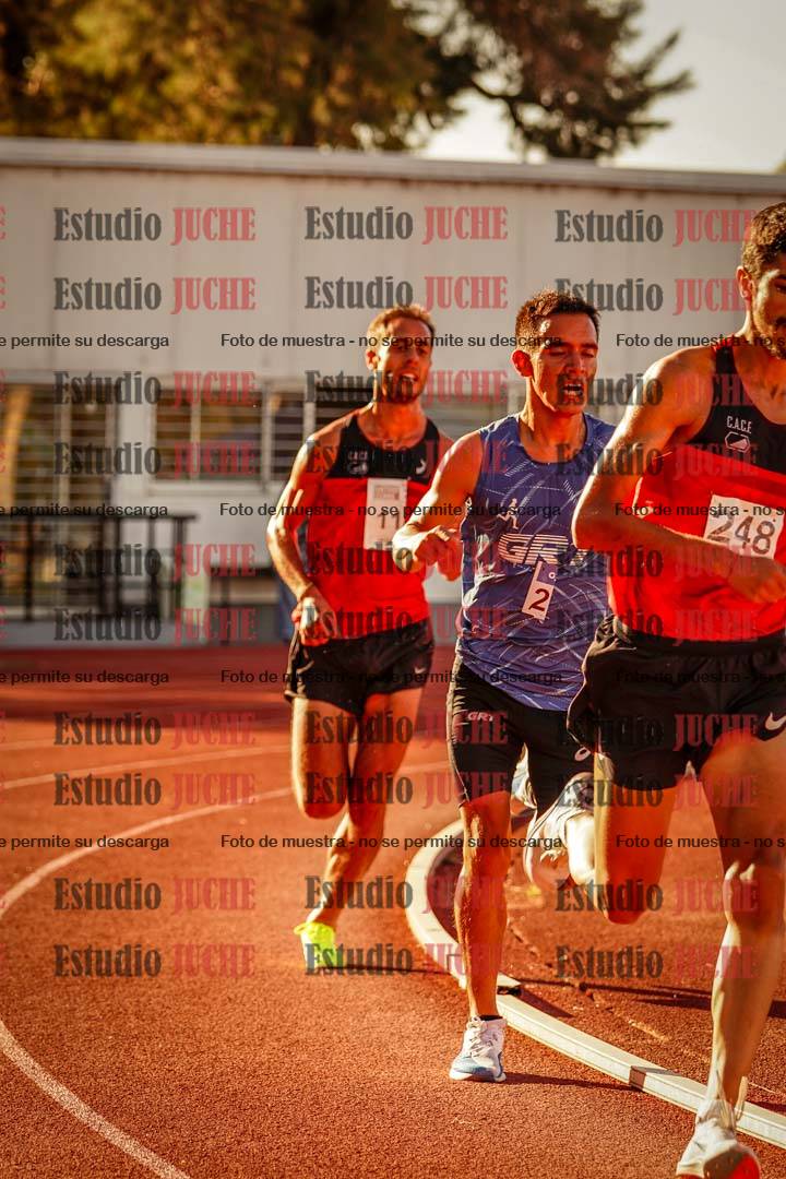 Fotos de los 3000 m llanos de varones