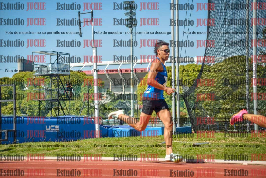 Fotos de los 800 m llanos de varones