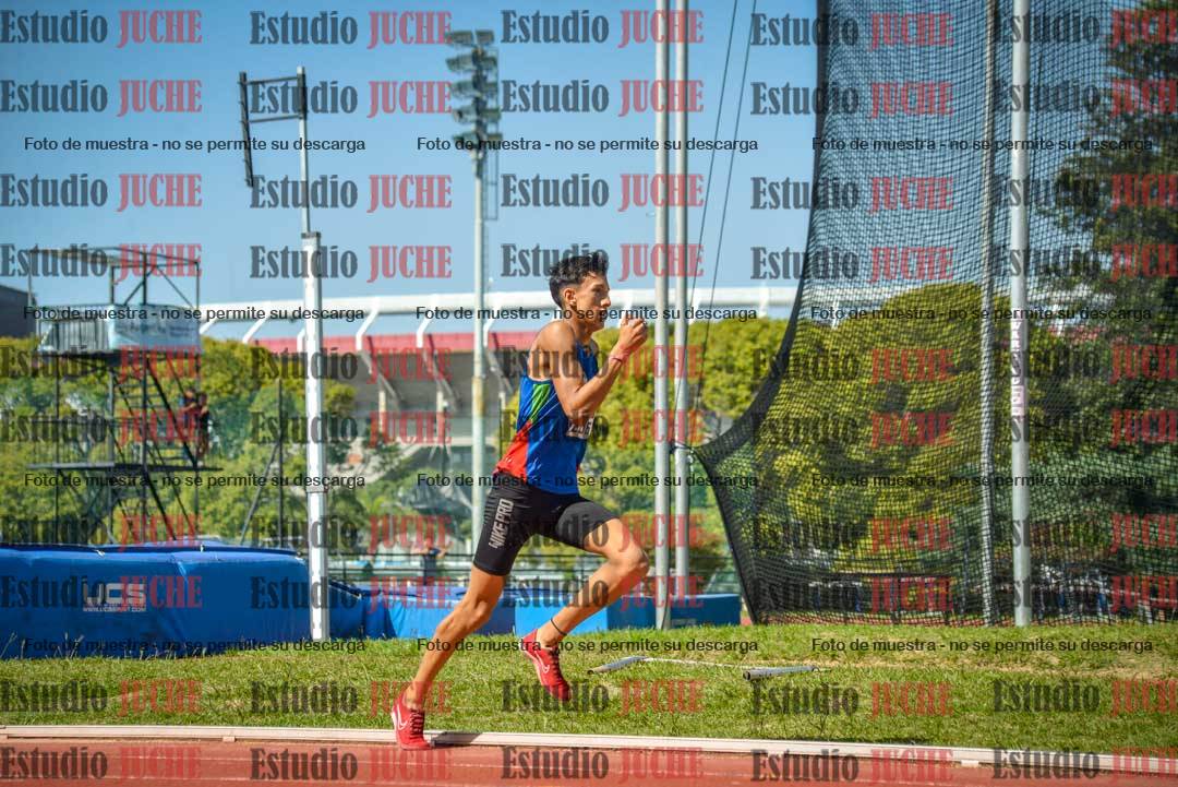 Fotos de los 800 m llanos de varones