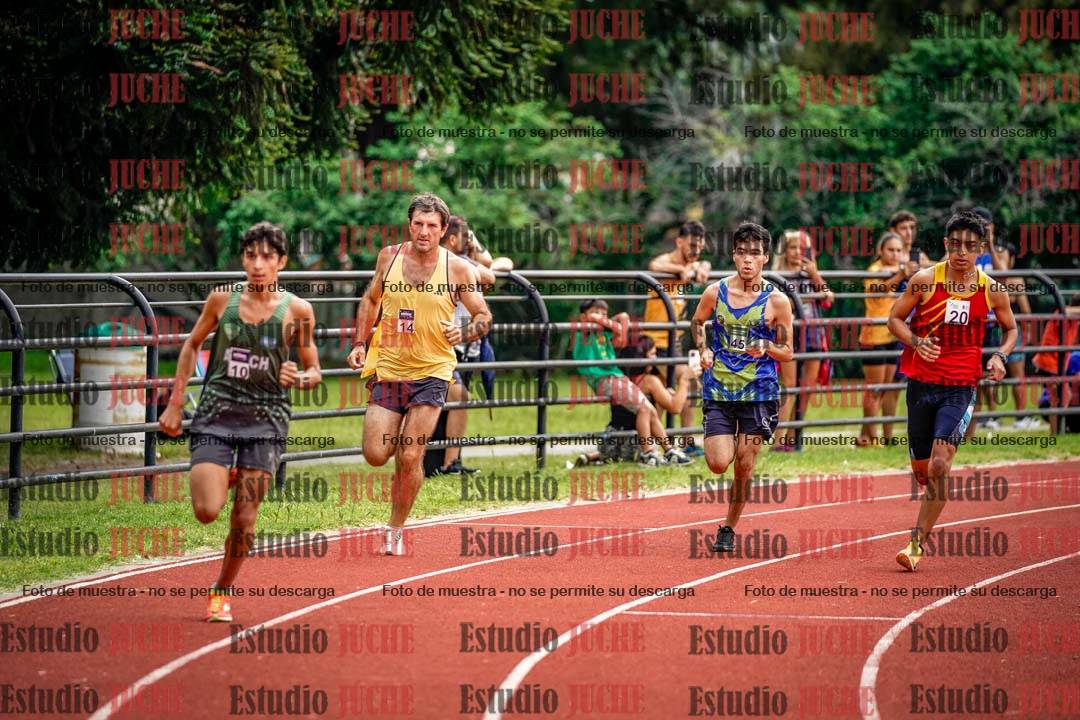 Fotos de los 800 m de varones