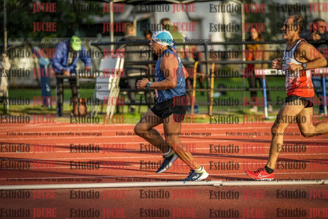 Fotos de los 3000 m llanos de varones