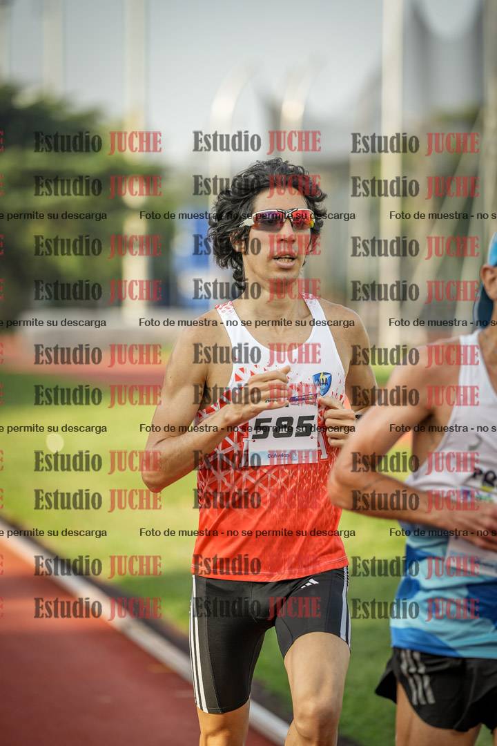 Fotos de los 3000 m llanos de varones