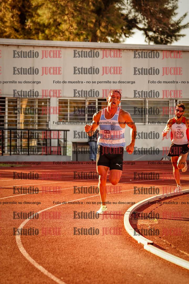 Fotos de los 3000 m llanos de varones
