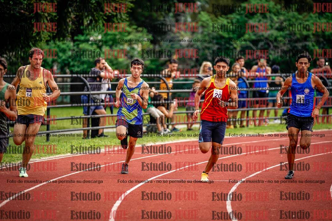 Fotos de los 800 m de varones
