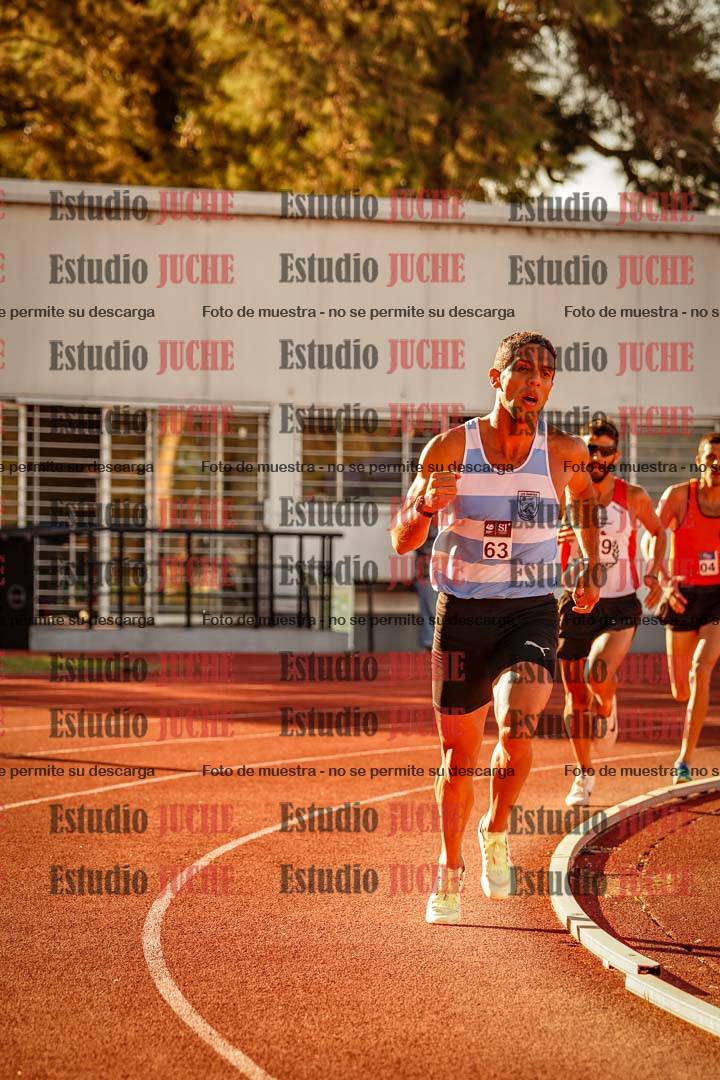Fotos de los 3000 m llanos de varones