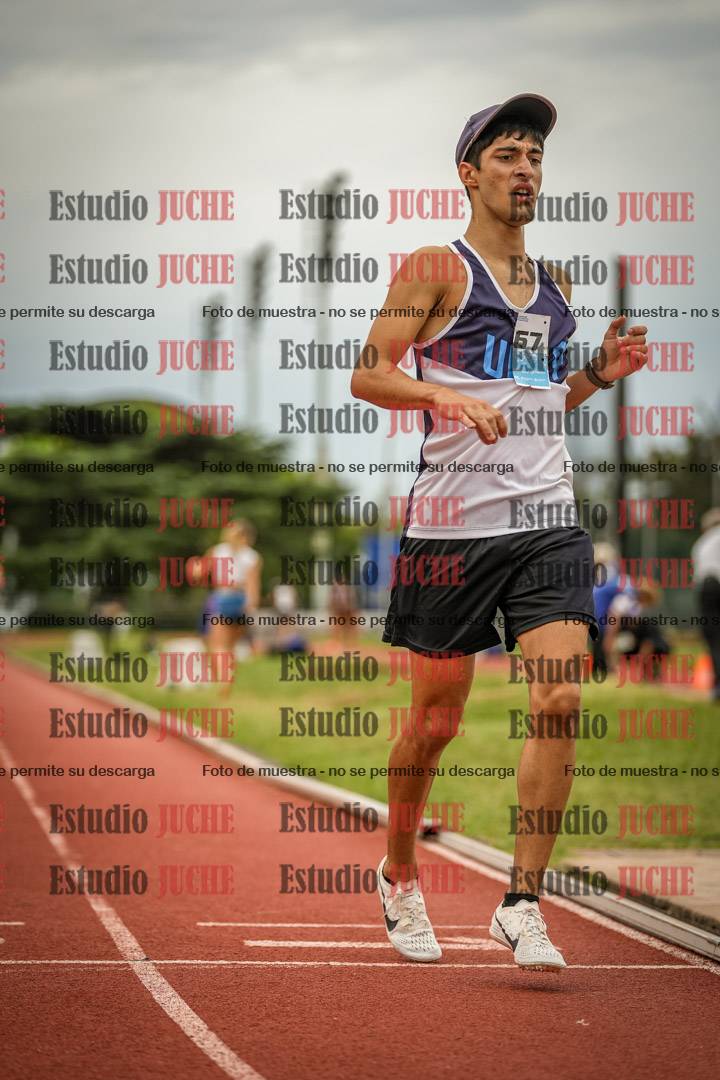 Fotos de los 3000 m llanos de varones