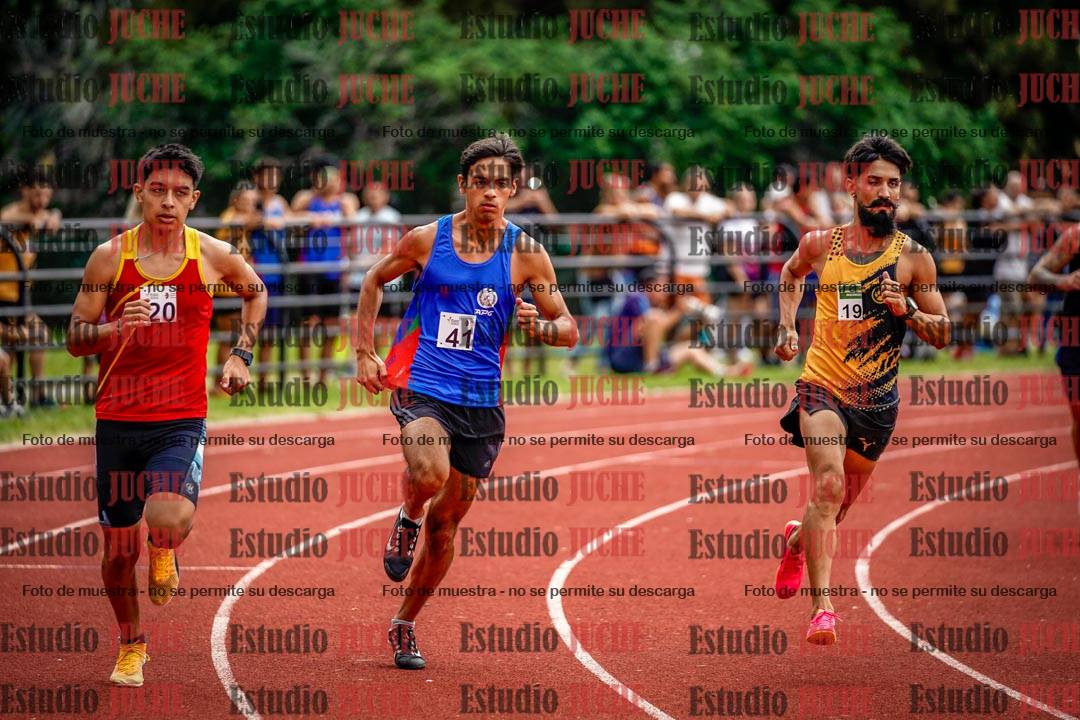 Fotos de los 800 m de varones