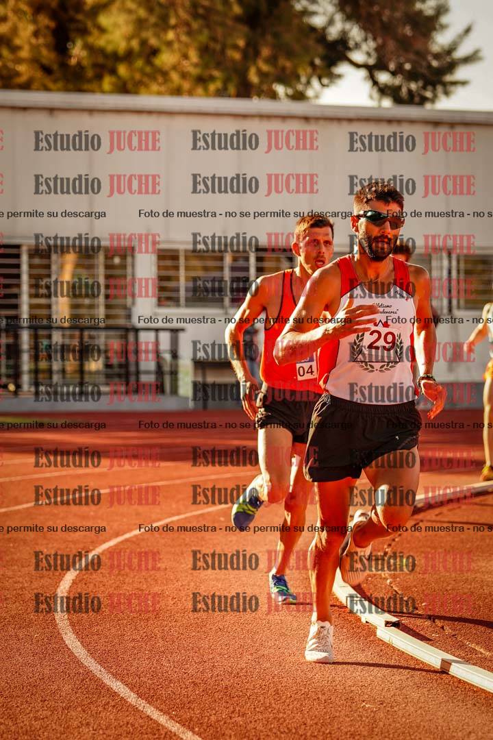 Fotos de los 3000 m llanos de varones