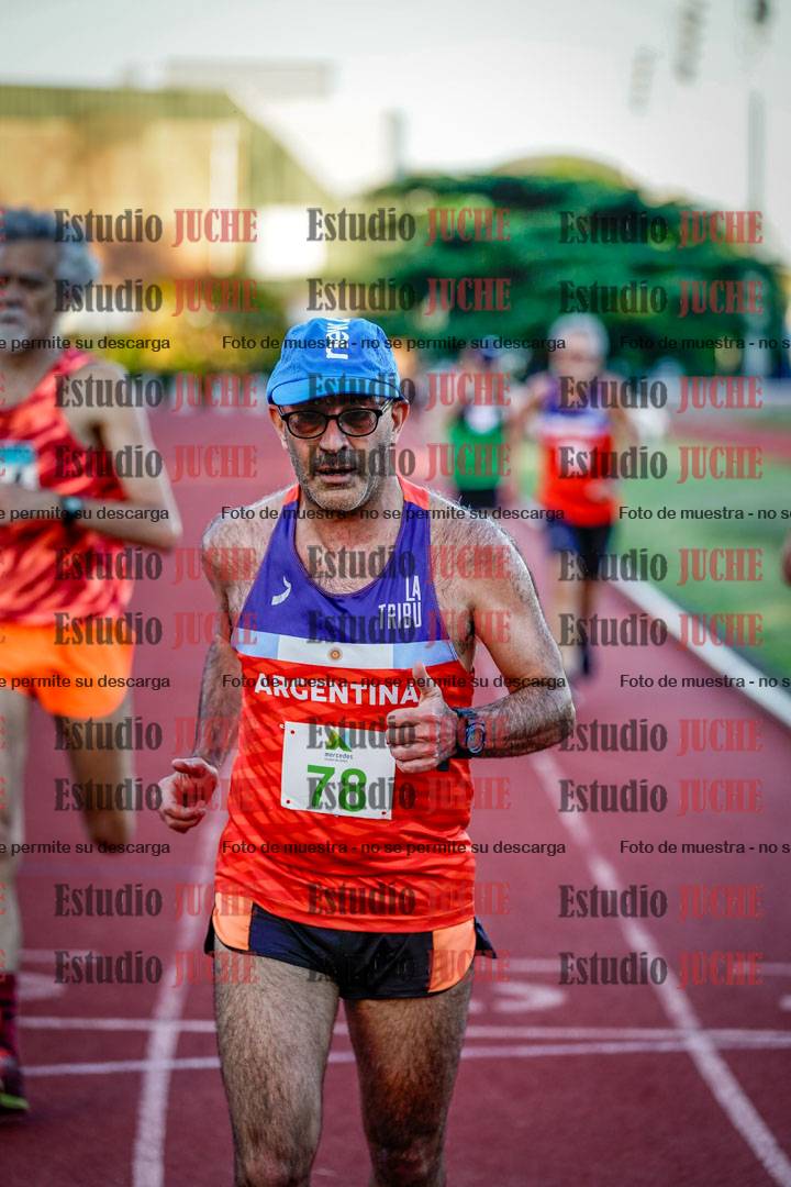 Fotos de los 3000 m llanos de varones