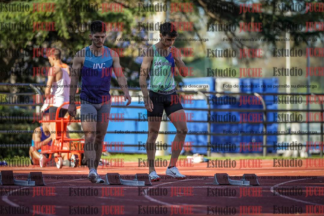 Fotos de los 100 m llanos de varones