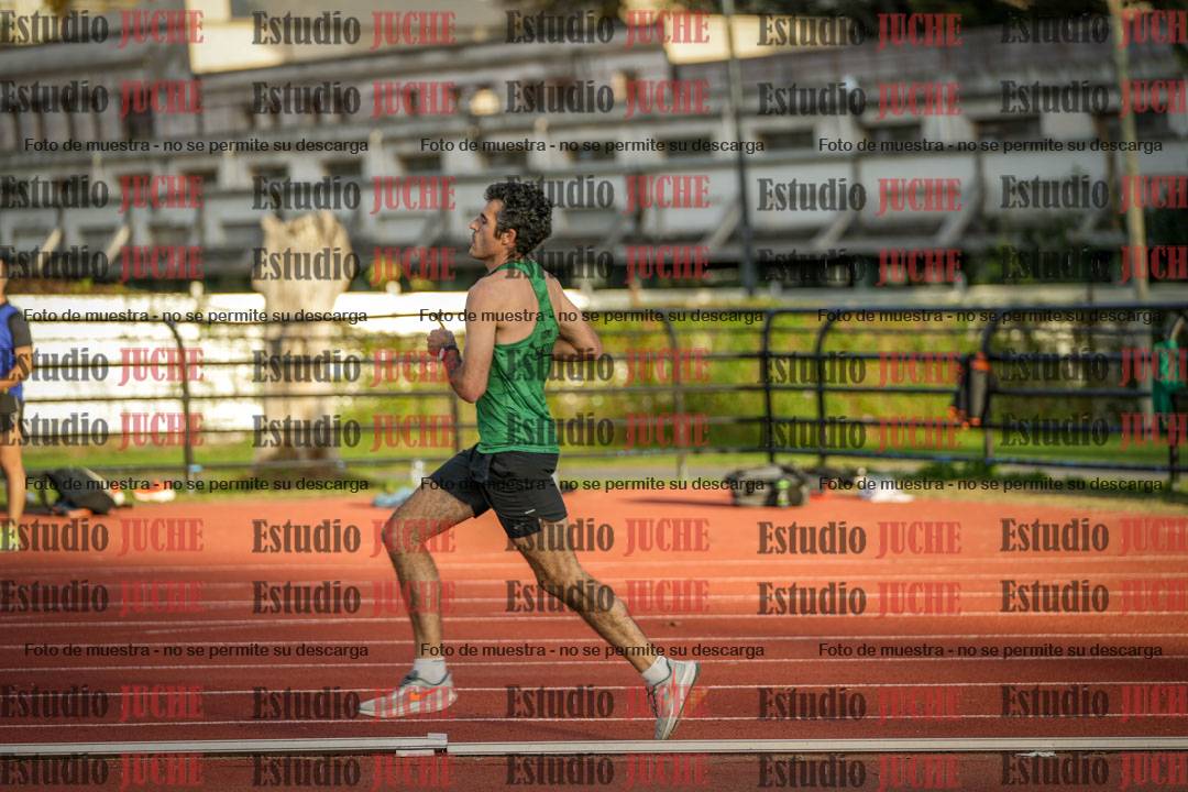 Fotos de los 3000 m llanos de varones