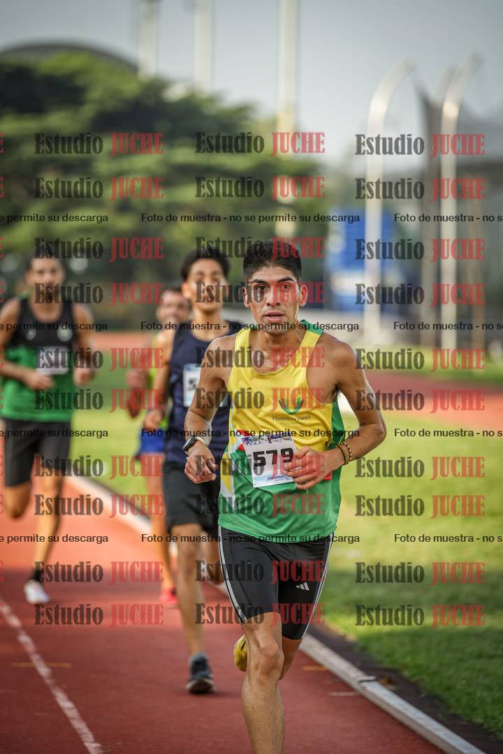 Fotos de los 3000 m llanos de varones