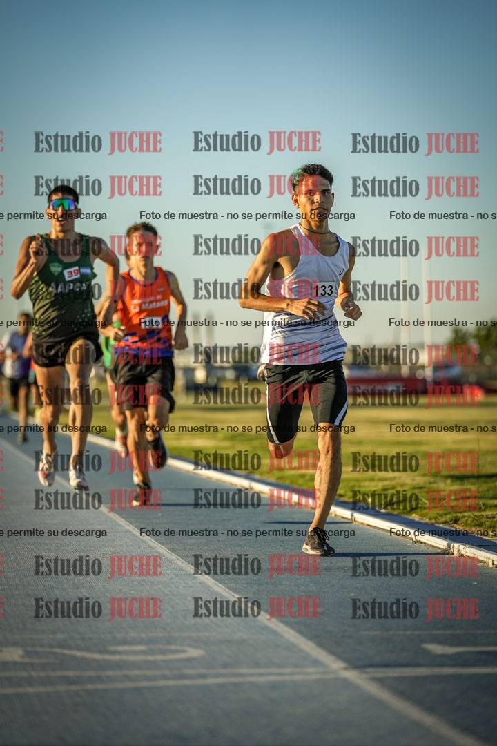 Fotos de los 1500 m llanos de varones