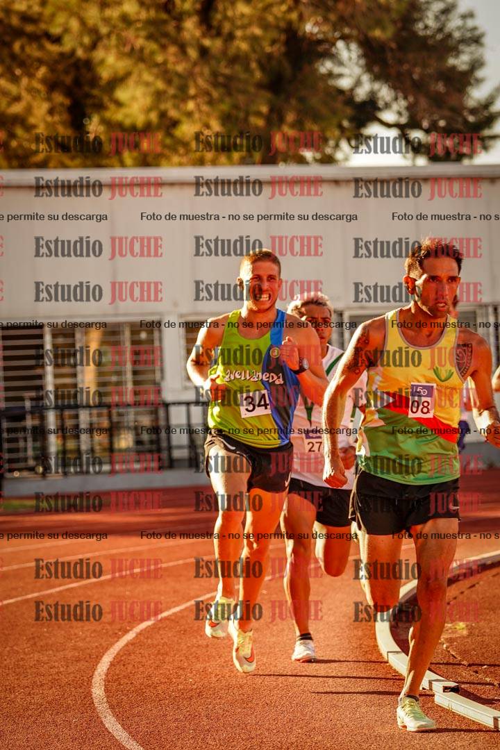 Fotos de los 3000 m llanos de varones