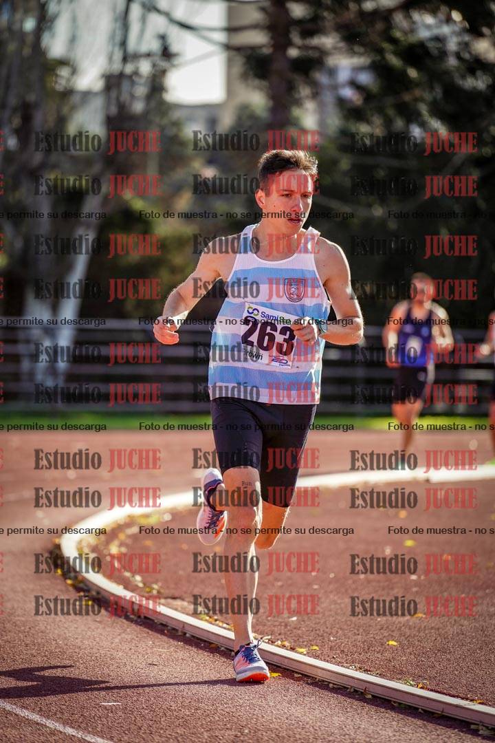 Fotos de los 3000 m llanos de varones