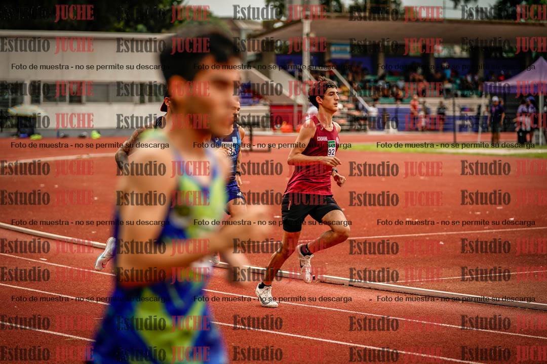 Fotos de los 800 m de varones