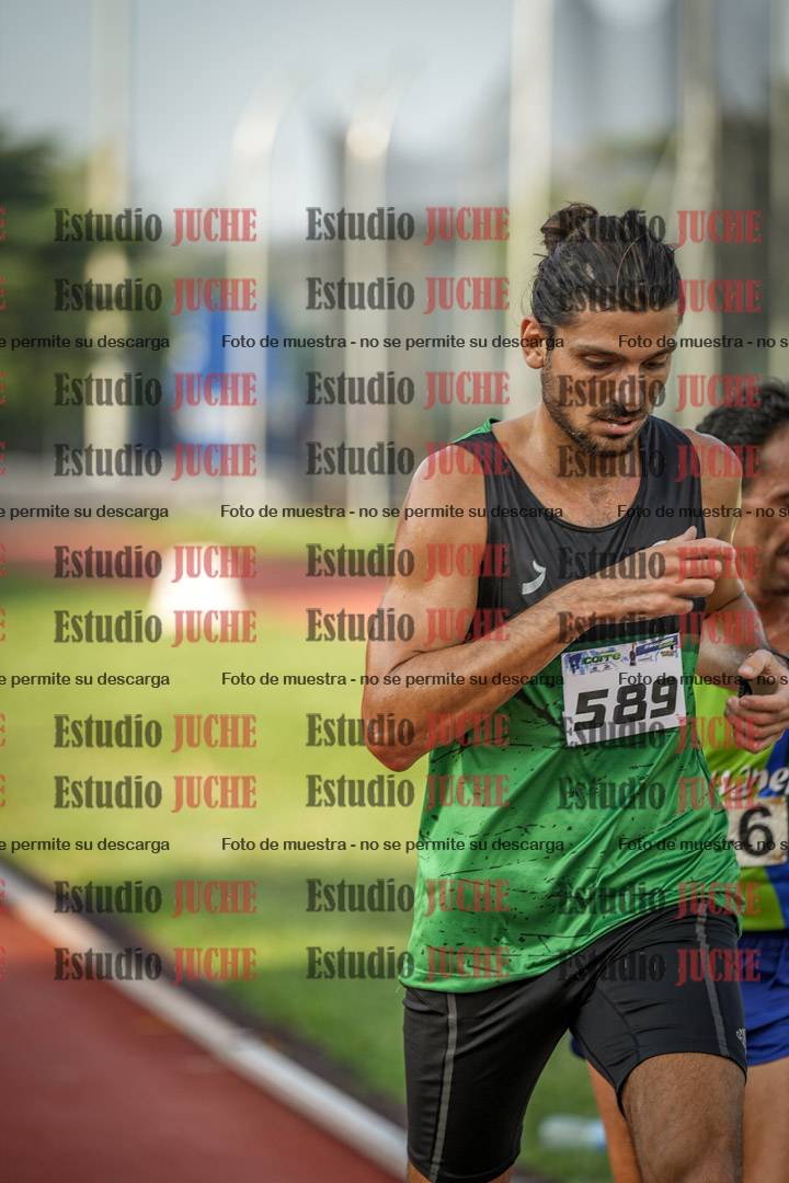 Fotos de los 3000 m llanos de varones