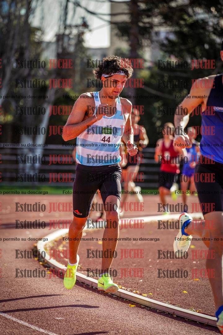 Fotos de los 3000 m llanos de varones