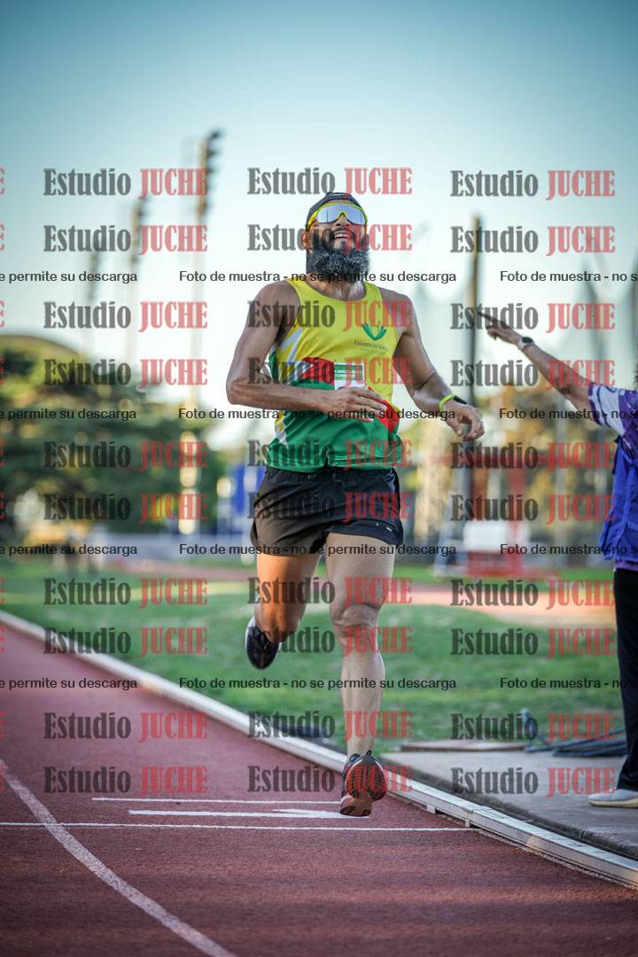 Fotos de los 3000 m llanos de varones