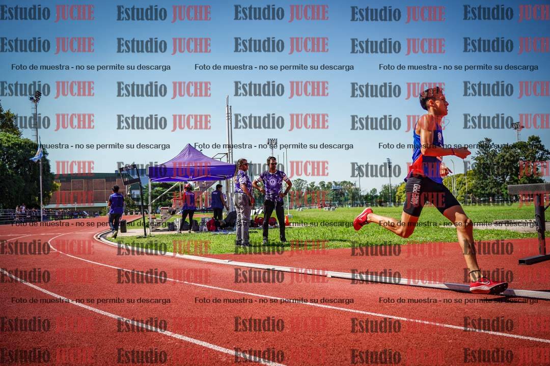 Fotos de los 800 m llanos de varones