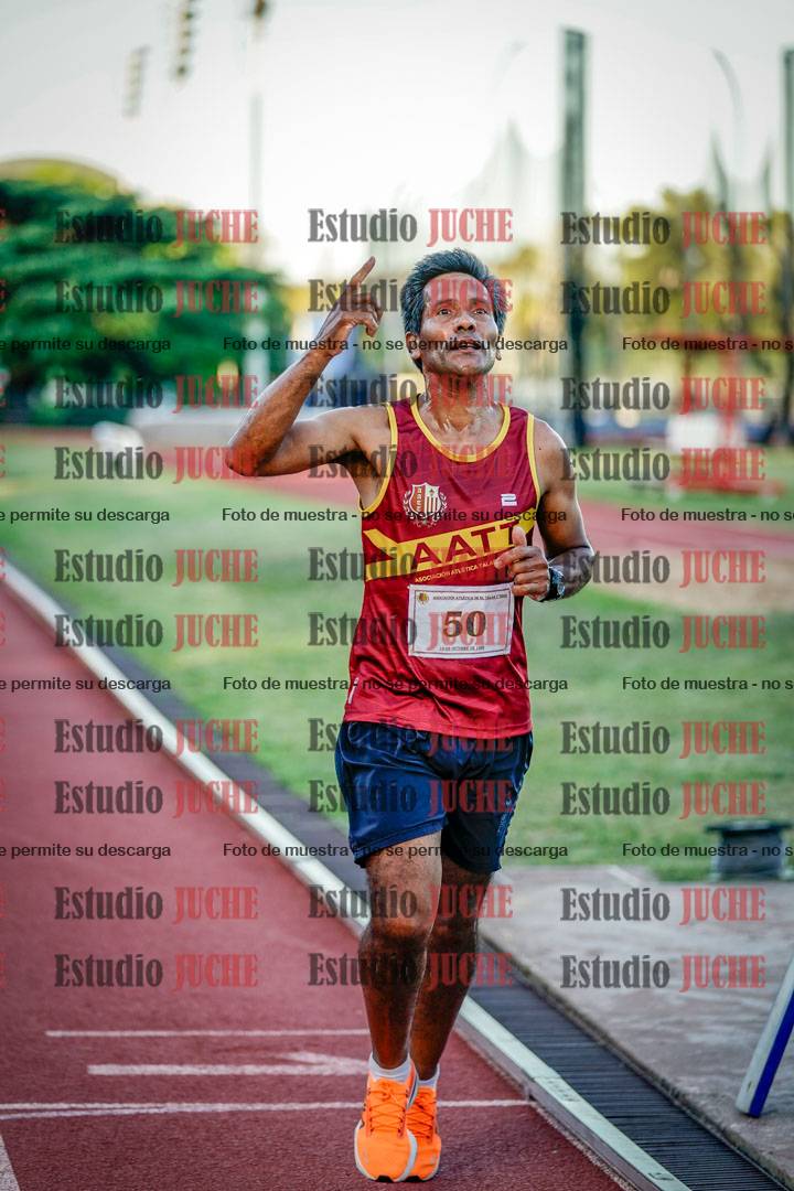 Fotos de los 3000 m llanos de varones