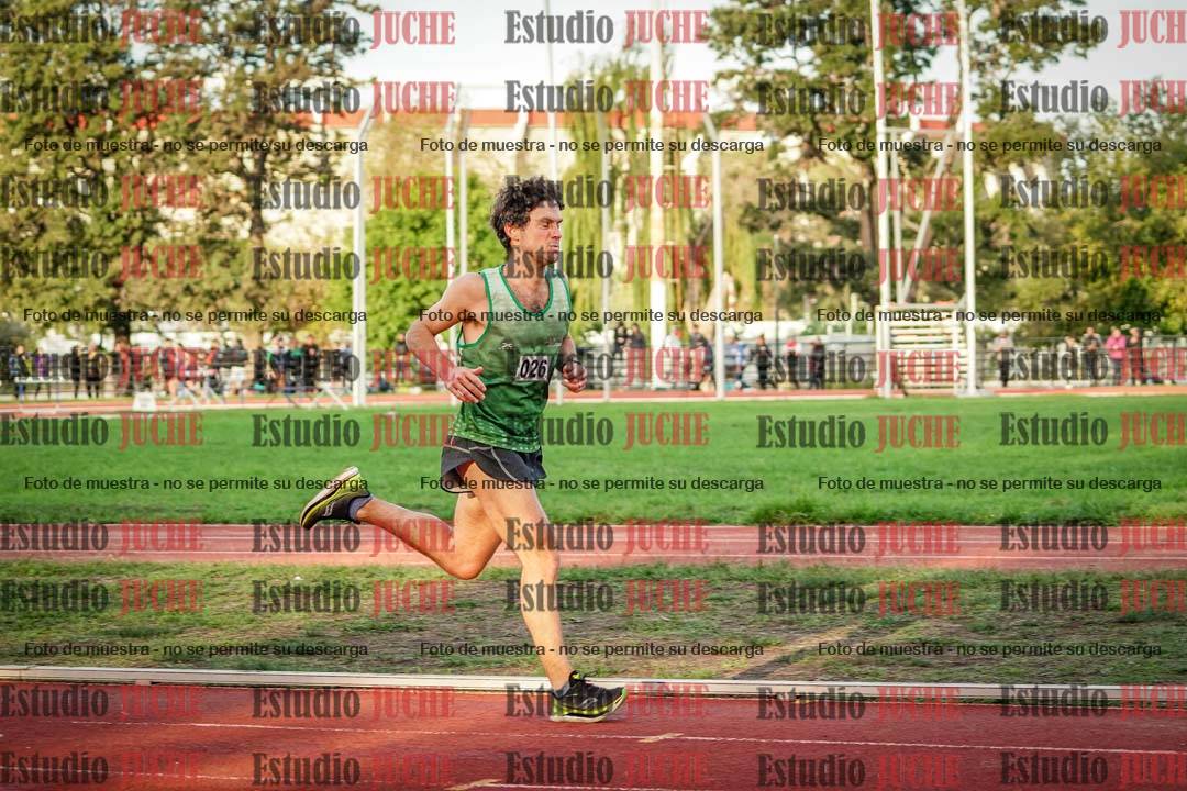 Fotos de los 3000 m llanos de varones