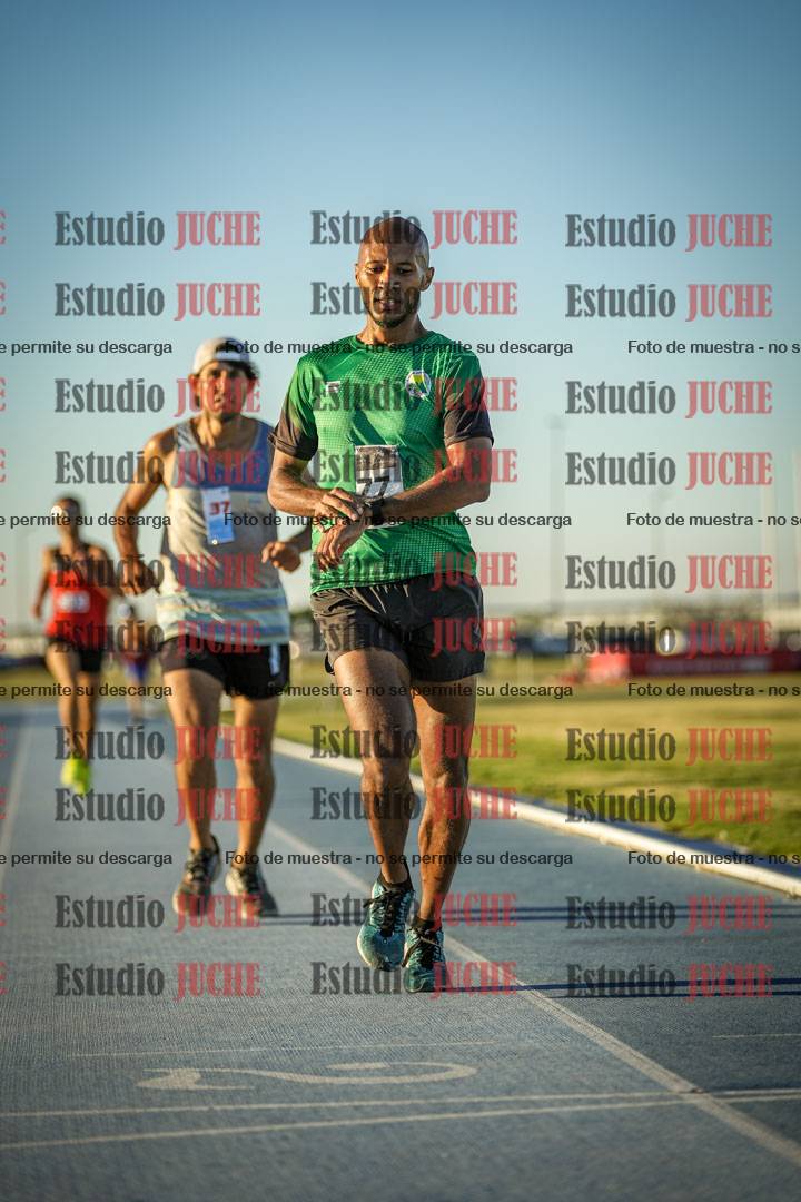 Fotos de los 1500 m llanos de varones