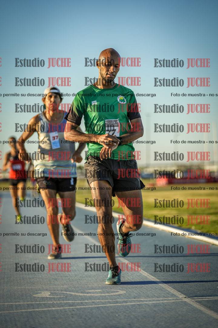 Fotos de los 1500 m llanos de varones