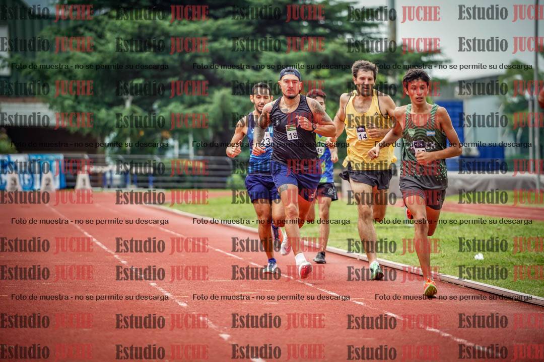 Fotos de los 800 m de varones
